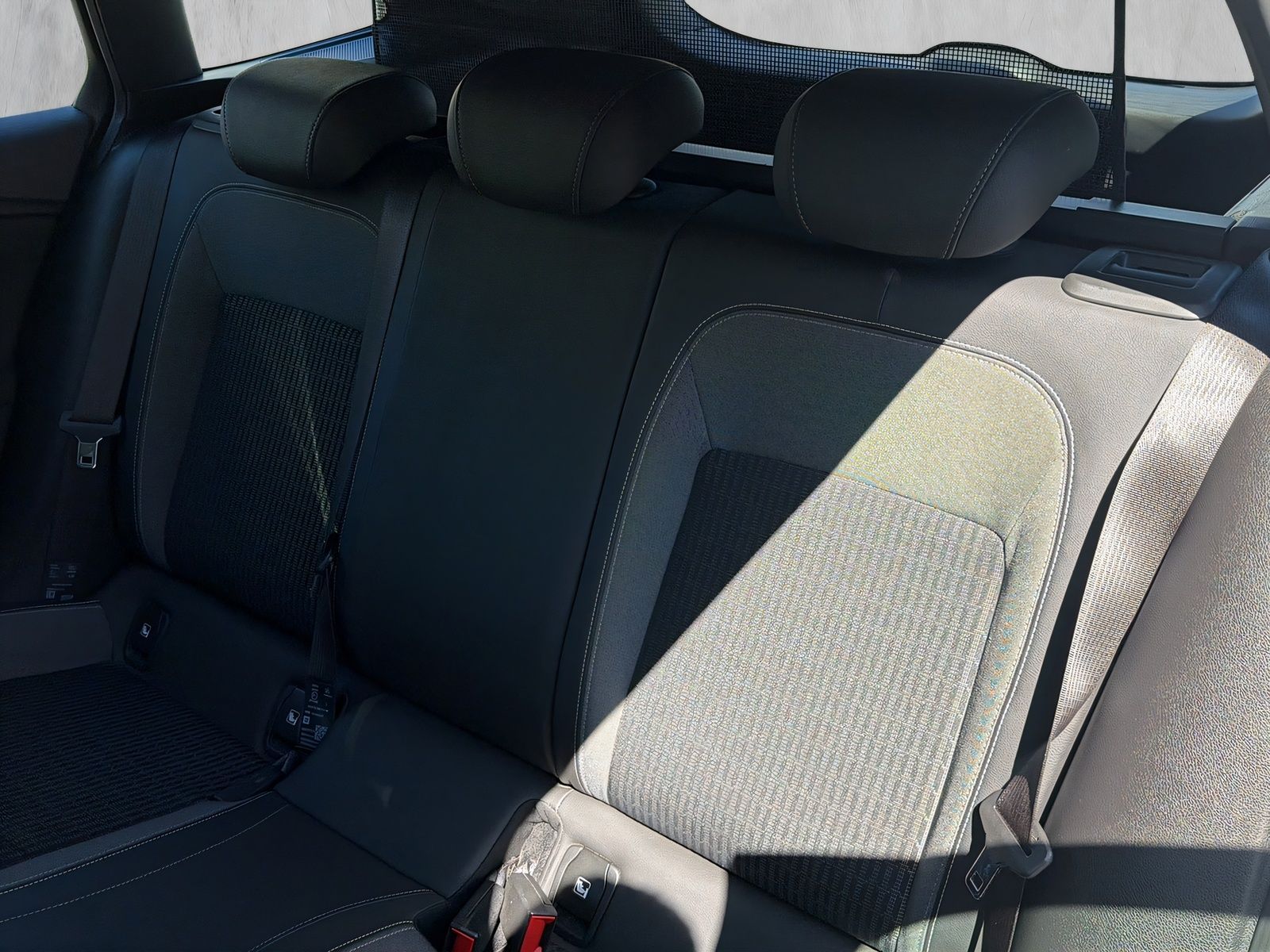 Fahrzeugabbildung Opel Astra BUSINESS PDC TEMPOMAT RFKAM WINTERREIFEN