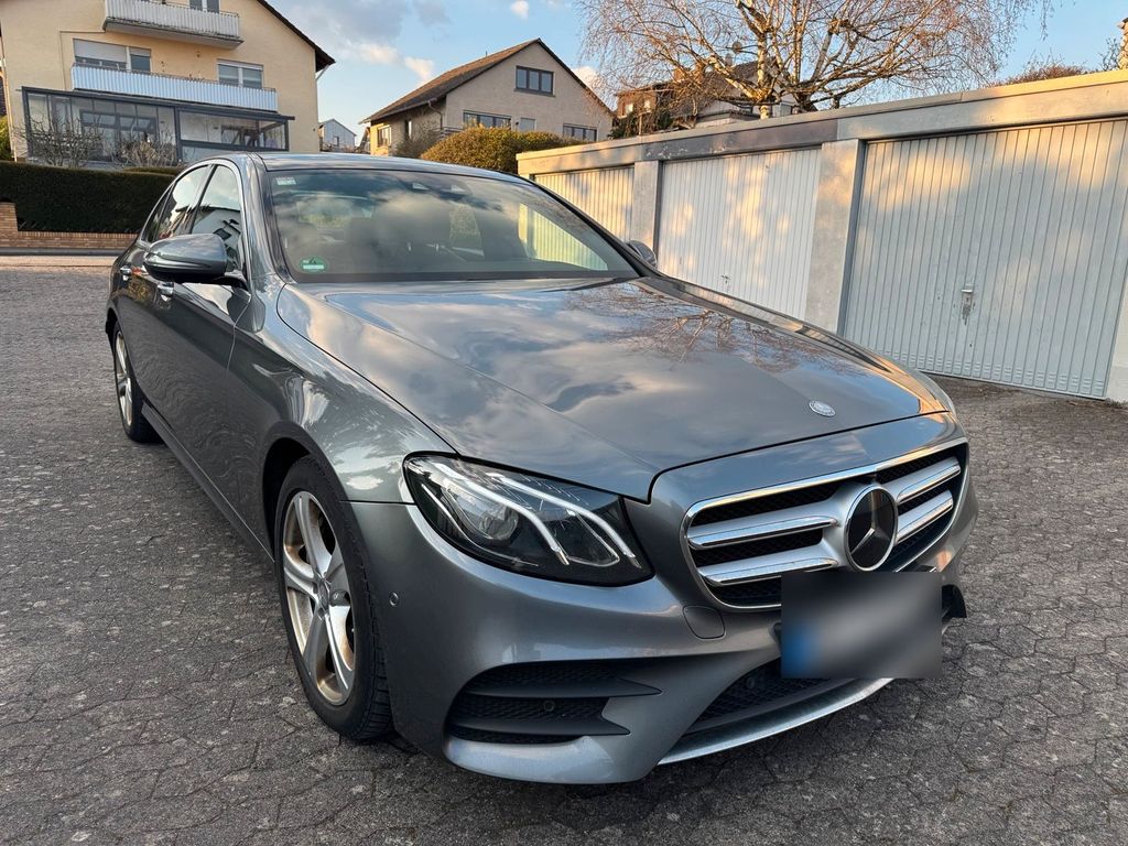 Image of Mercedes-Benz E 350