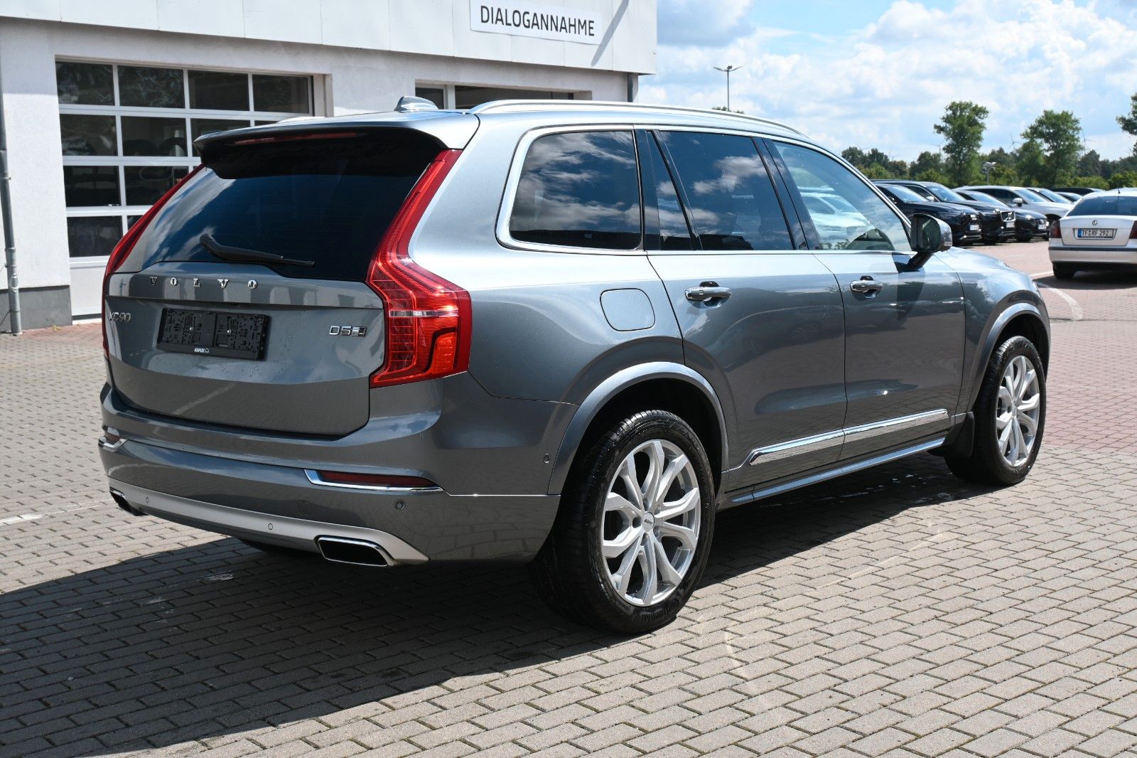 Fahrzeugabbildung Volvo XC90 D5 AWD Autom Inscription*STDHZG*360*ACC*7-S