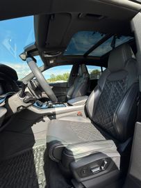 Audi Q8 - 9