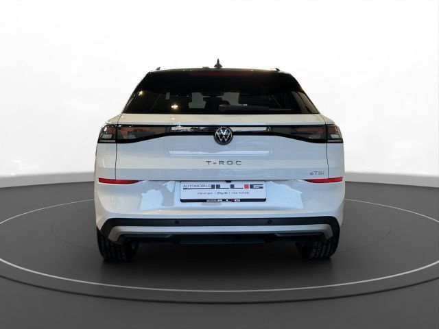 Volkswagen T-Roc 1.5 eTSI DSG Life AHK Navi Rear View foto 5