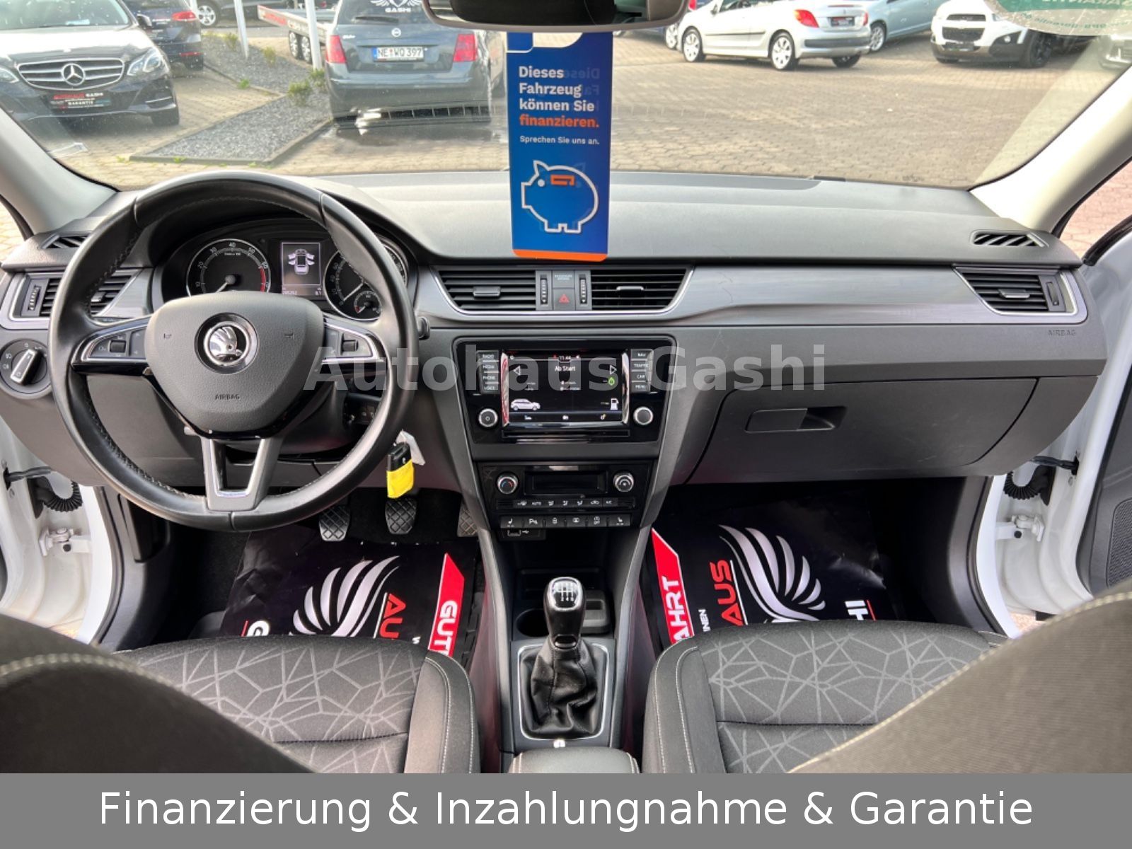 Fahrzeugabbildung SKODA Rapid Spaceback Clever*1.Hand*Navi*Xenon*ACC*SHZ