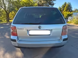 Volkswagen Passat Variant 1.6 Comfortline Variant - Volkswagen Passat mit Benzin-Antrieb: Kombi, 1.6