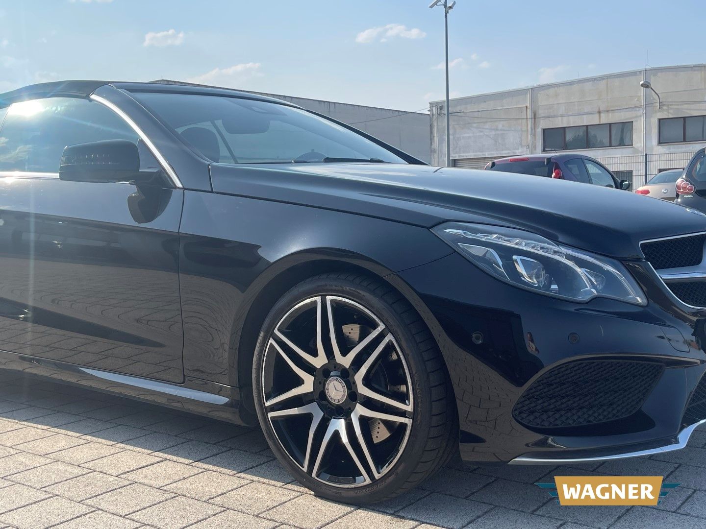 Fahrzeugabbildung Mercedes-Benz E 400 Cabrio AMG Paket Sportsitze