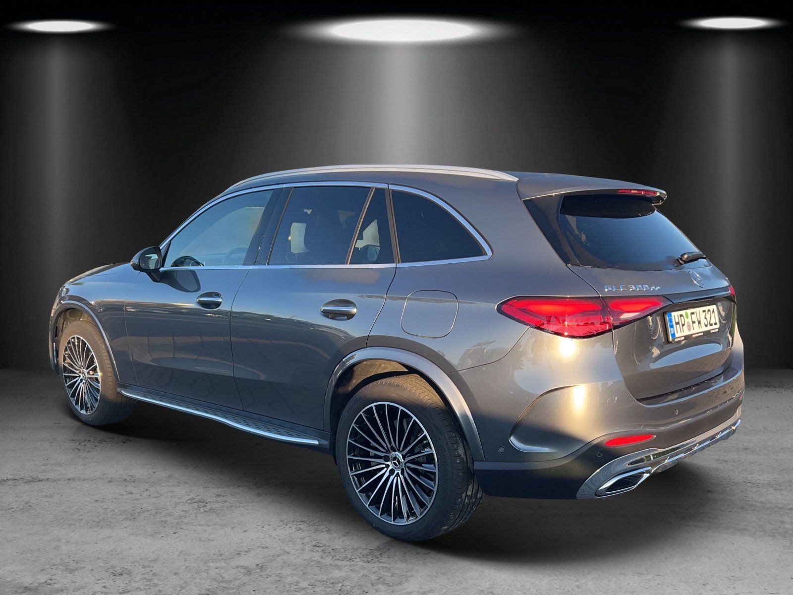 Fahrzeugabbildung Mercedes-Benz GLC 300 de 4M+AMG-Line+PSD+AHK+Memory+DISTRONIC