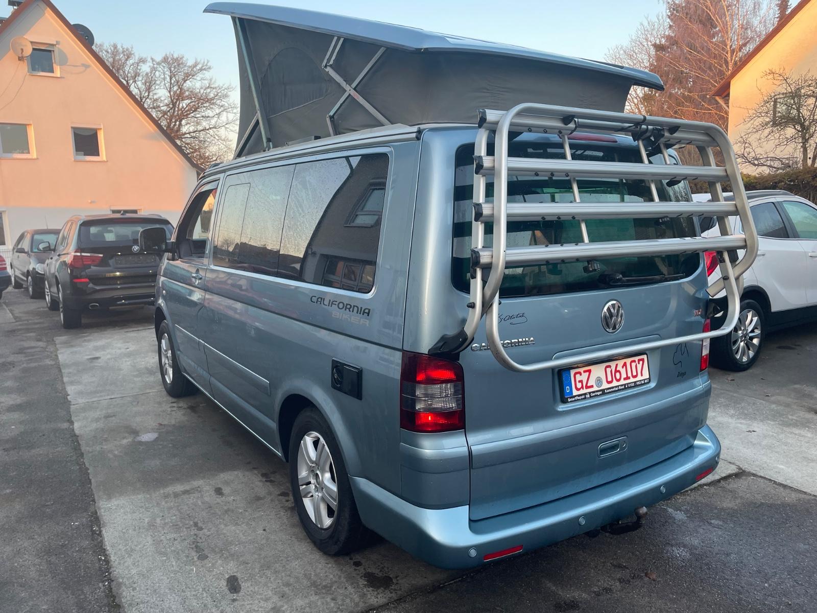 Volkswagen T5 California.Küche.AHK.Xenon.Navi.Leder.E-Dach.