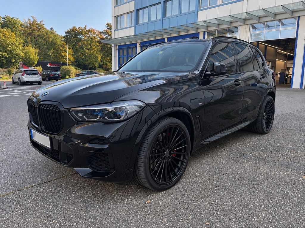 Image of BMW X5 M50