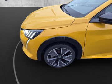 Peugeot 208 e- 136 (e-)GT Pack Kam.+KeyLess+LED+Navi