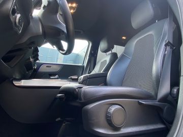 Mercedes GLB 220 - 8