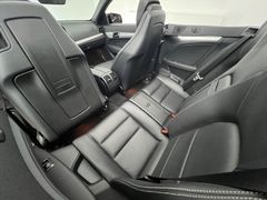 MERCEDES-BENZ E 200 CGI / NUR 56.tKM / GARANTIE / 2.HD / XEN /
