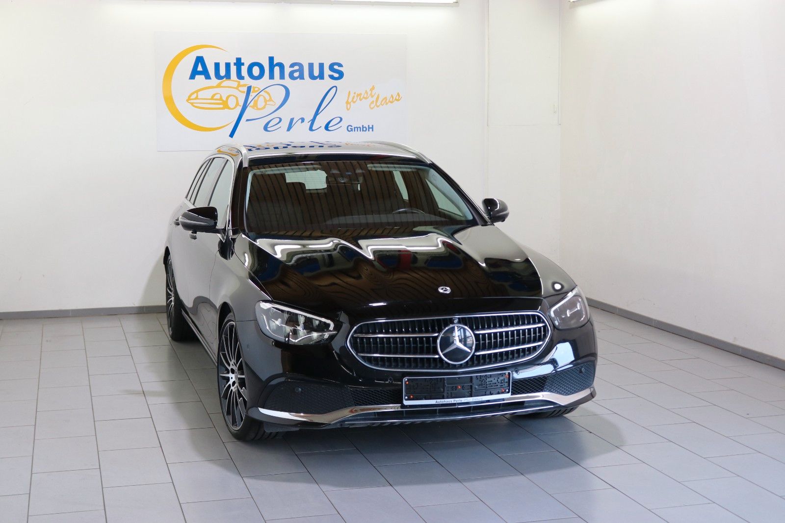 MERCEDES-BENZ E 400 D T 9G 4M AVANTG"STANDHZG"DISTR+"AHK"MMY"