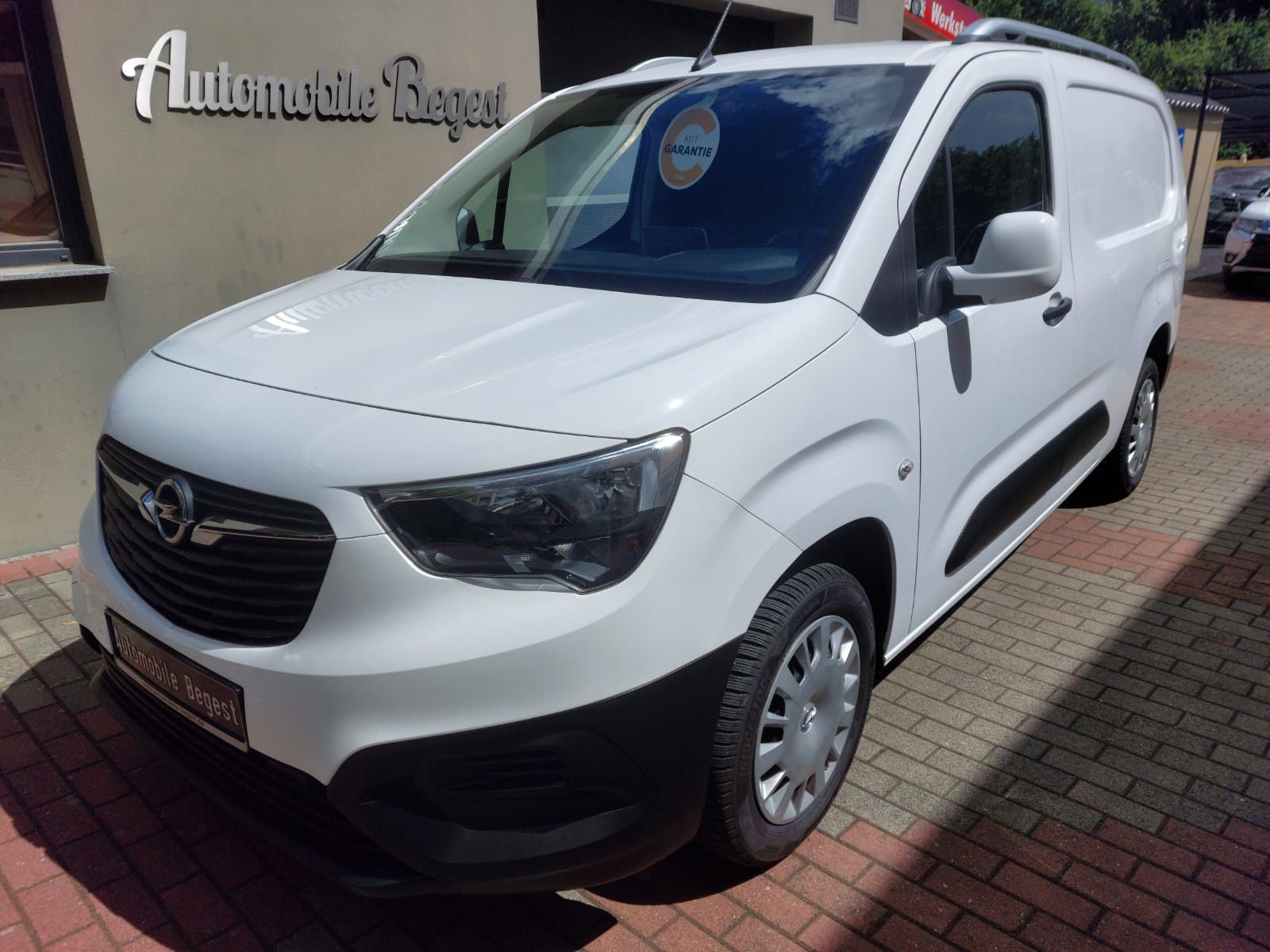 Opel Combo XL LANGER RADSTAND+110PS+3SITZER+AHK+61TKM