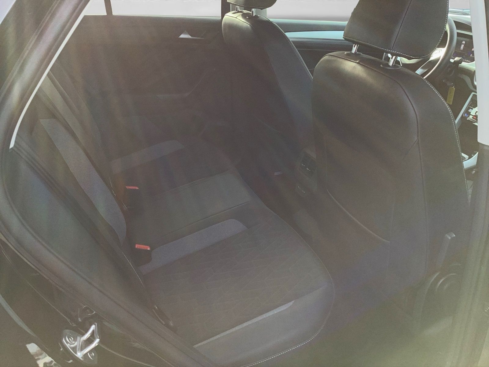 Volkswagen T-Roc - Bild 6