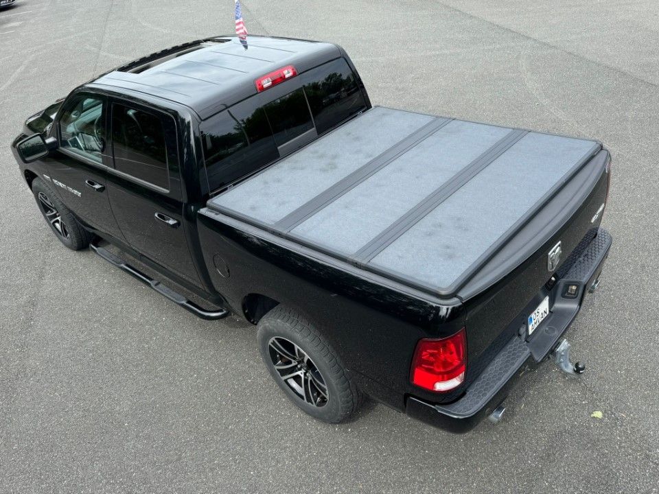 Fahrzeugabbildung Dodge RAM 1500 CrewCab 5.7 Leder Kamera deutsches Fzg.