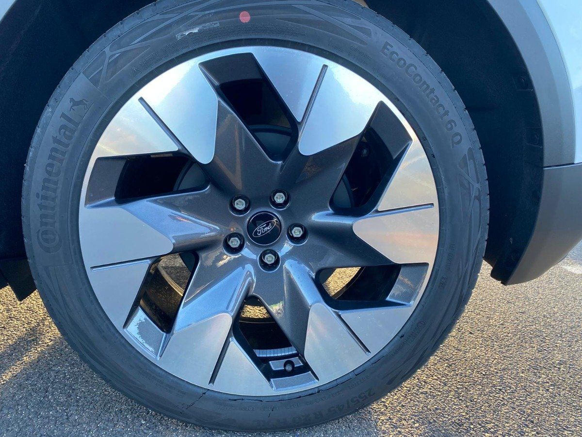 Ford Explorer - Bild 16