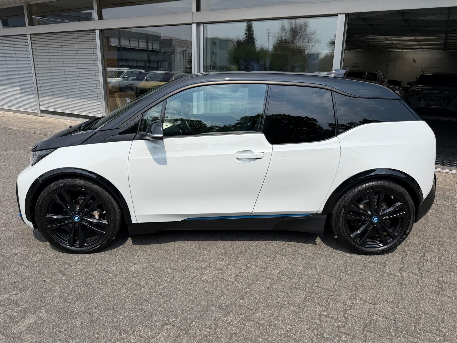Fahrzeugabbildung BMW i3 s 120Ah VIRTU+LED+NAVI+SHZ+KAMERA+ACC+DAB+