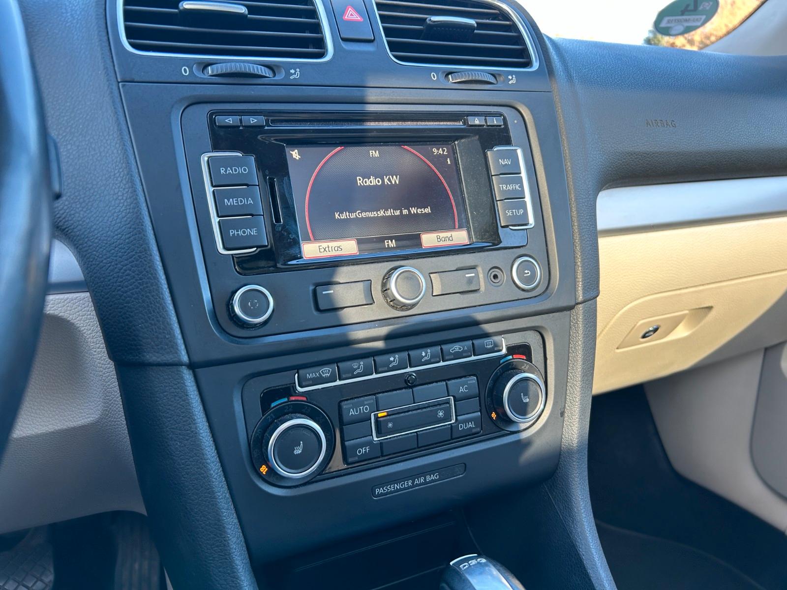 Volkswagen Golf 2011 — photo 26