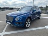 Bentley Bentayga 4.0 V8D  Scheckheft lückenlos Bentley - gebrauchte Bentley Bentayga aus dem Jahr 2017