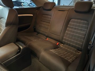 MYAUTOCENTER – Gebraucht- und Jahreswagen mit Werkstattservice in Pfaffenhofen Audi A5 Coupe 1.8 TFSI *AHK*Klima*Navi*Bi-Xenon*PDC*