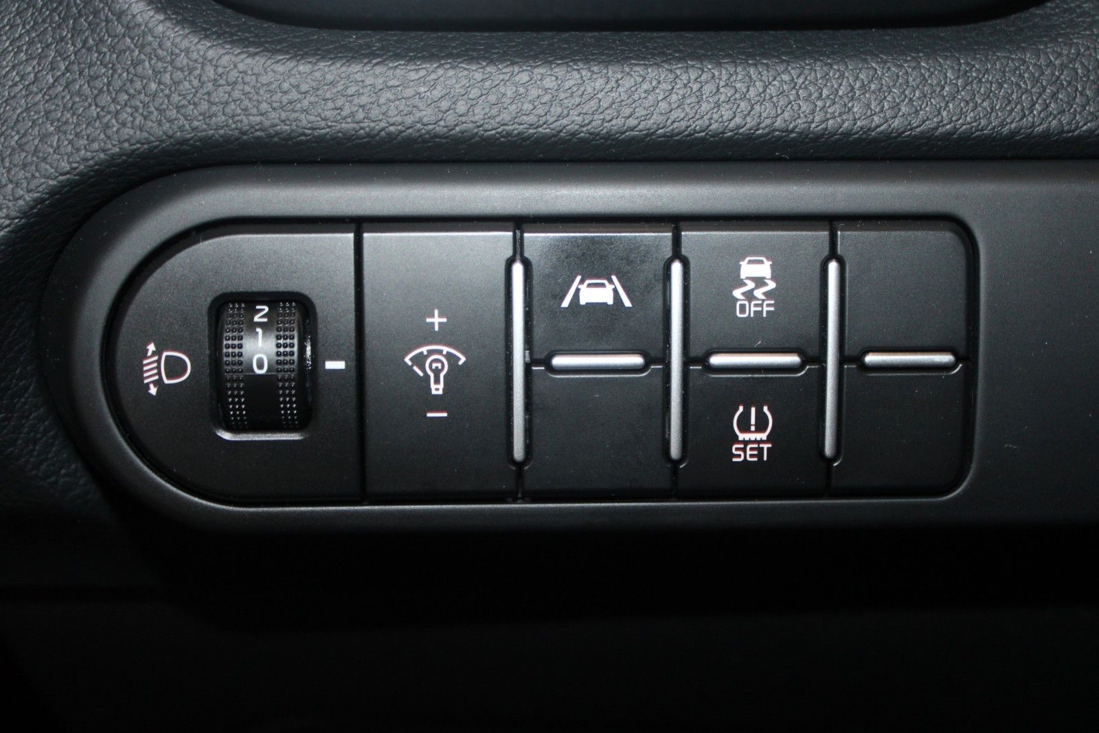 Fahrzeugabbildung Kia cee'd SW Prestige SHZ LHZ Tempomat Kamera uvm.