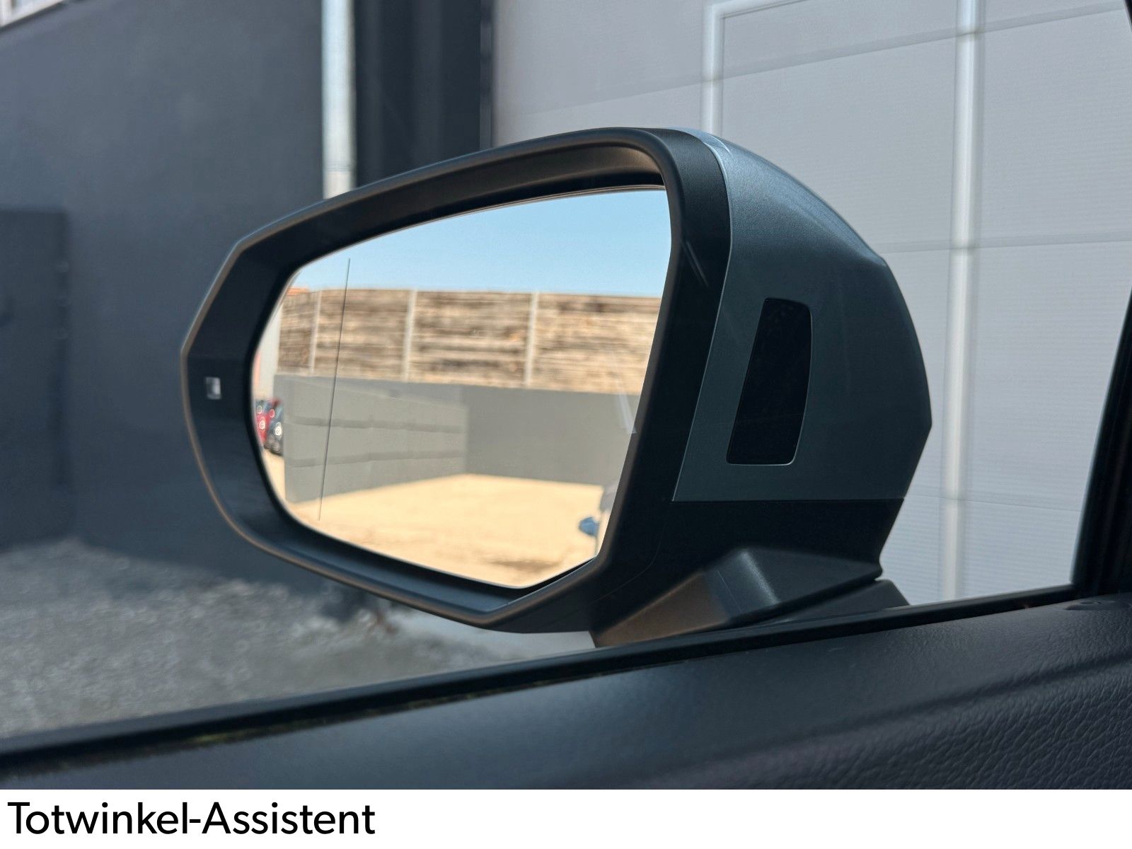 Fahrzeugabbildung Audi Q3 45 TFSI e S tronic Sonos Virtual Pano CAM ACC