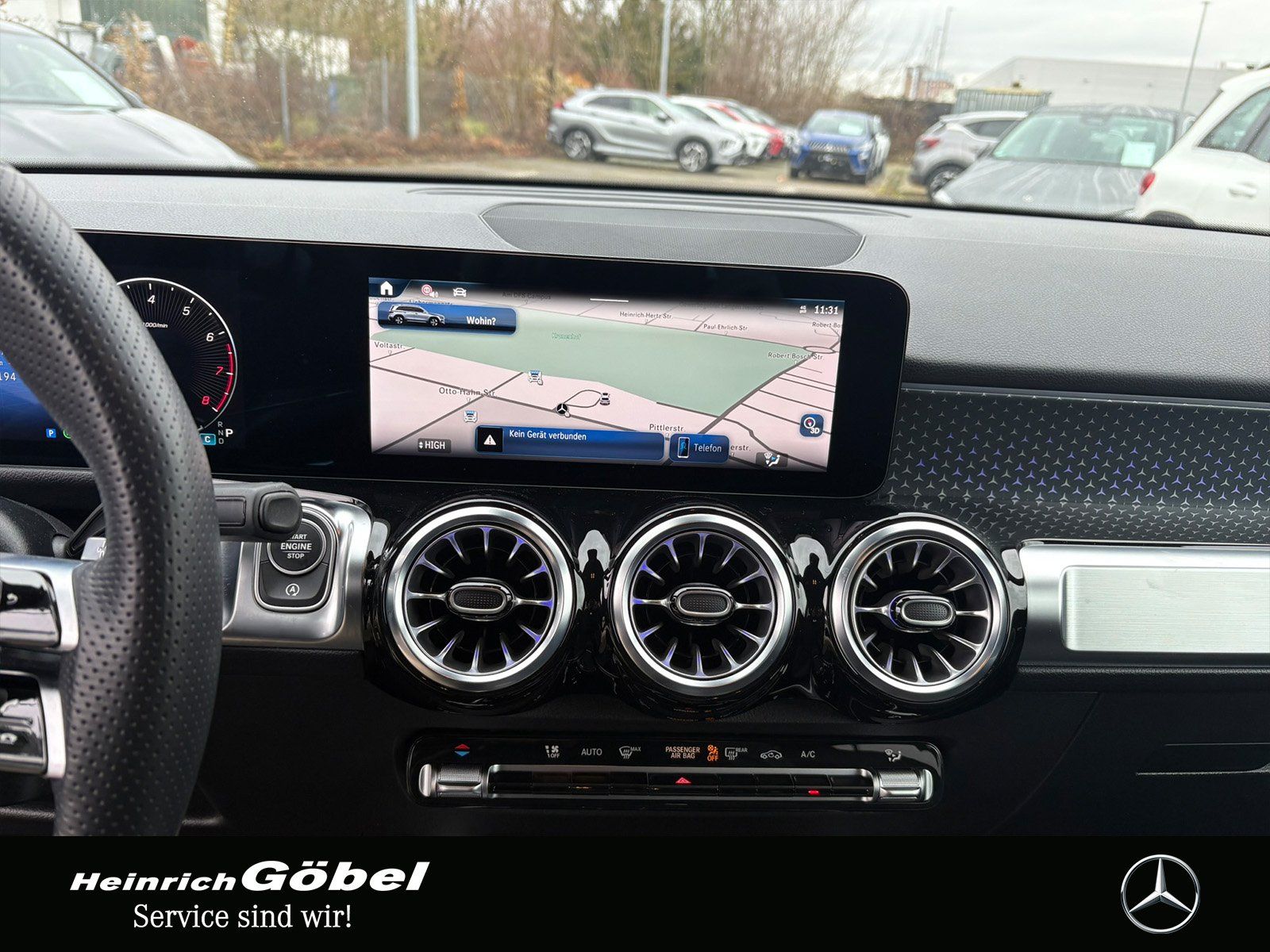 Fahrzeugabbildung Mercedes-Benz GLB 200 AMG*DISTRONIC*AHK*KEYLESS-GO*360°KAMERA