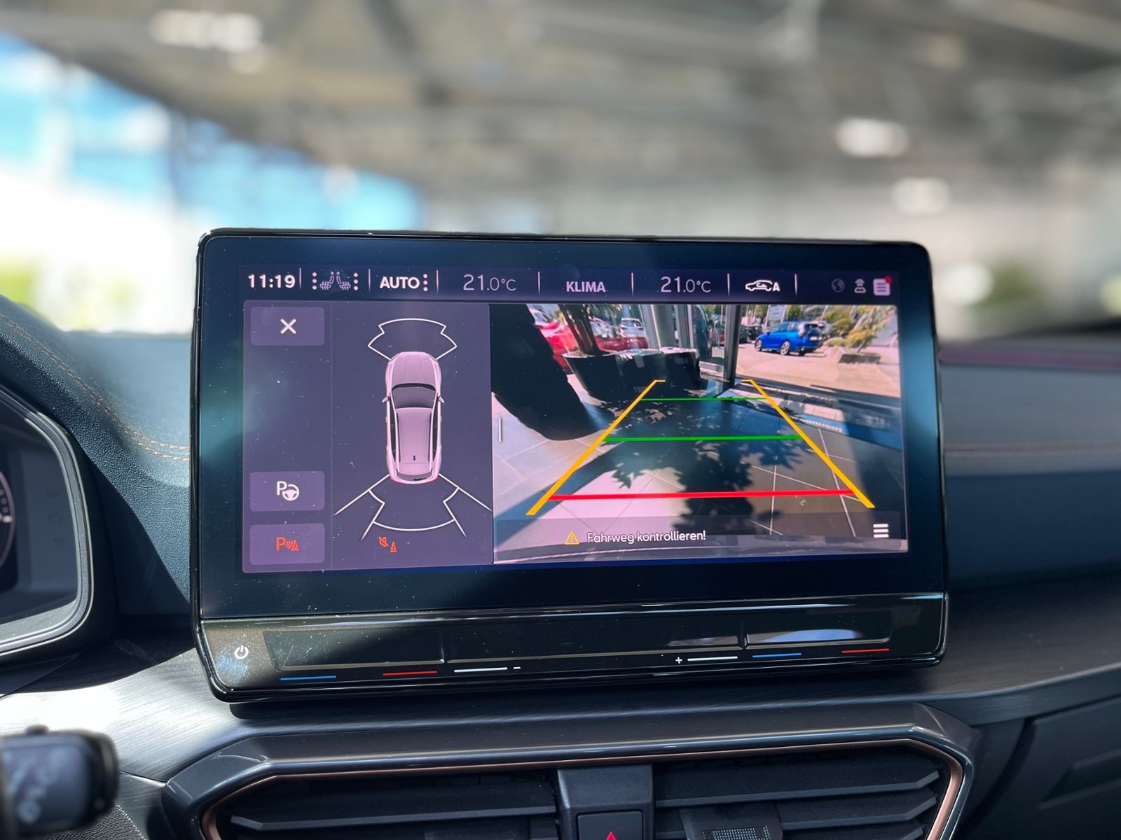 Fahrzeugabbildung CUPRA Formentor VZ 4Drive AHK PANO LEDER BEATS 19"