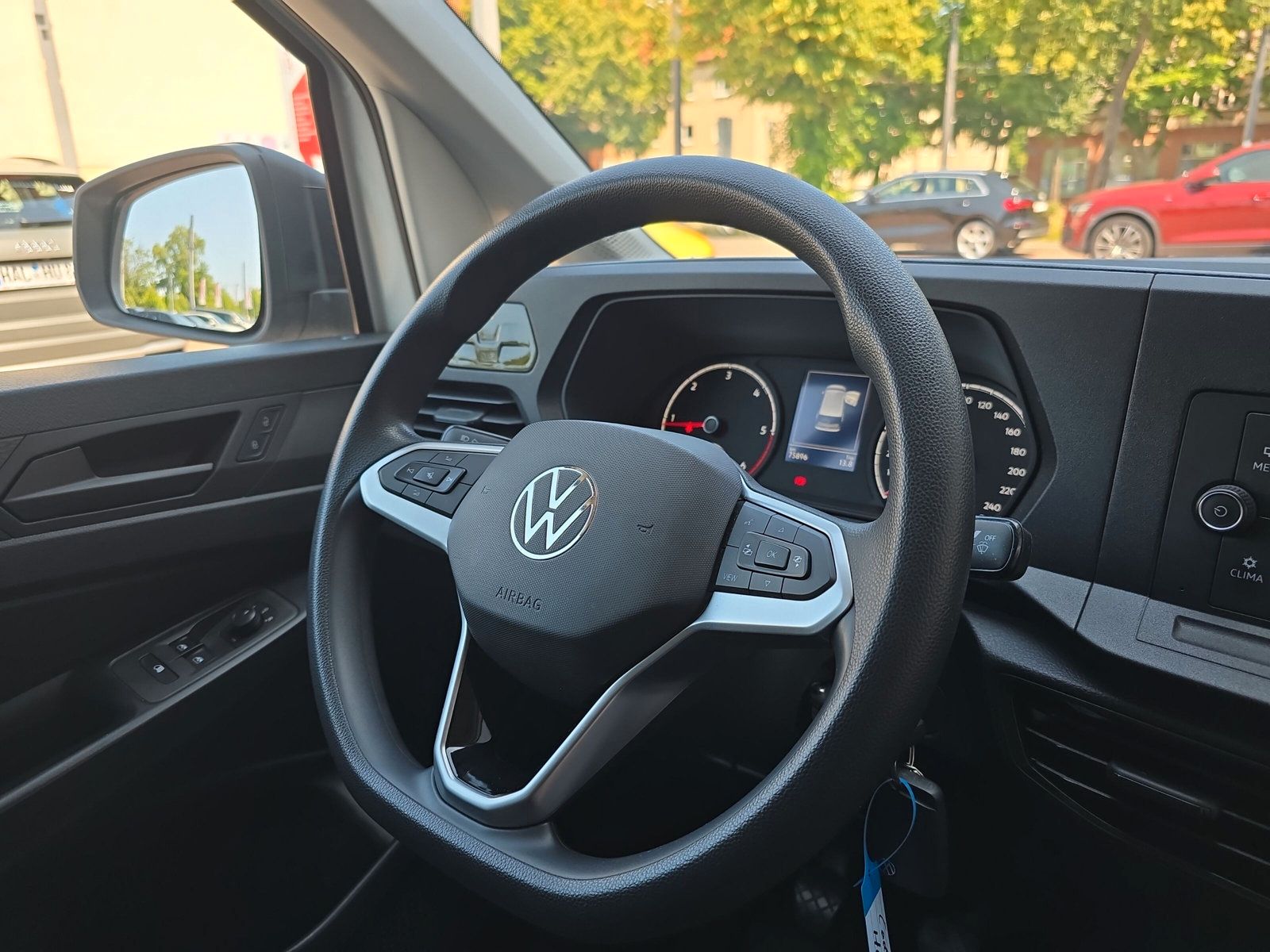 Fahrzeugabbildung Volkswagen Caddy Cargo 2.0 TDI Klima DAB