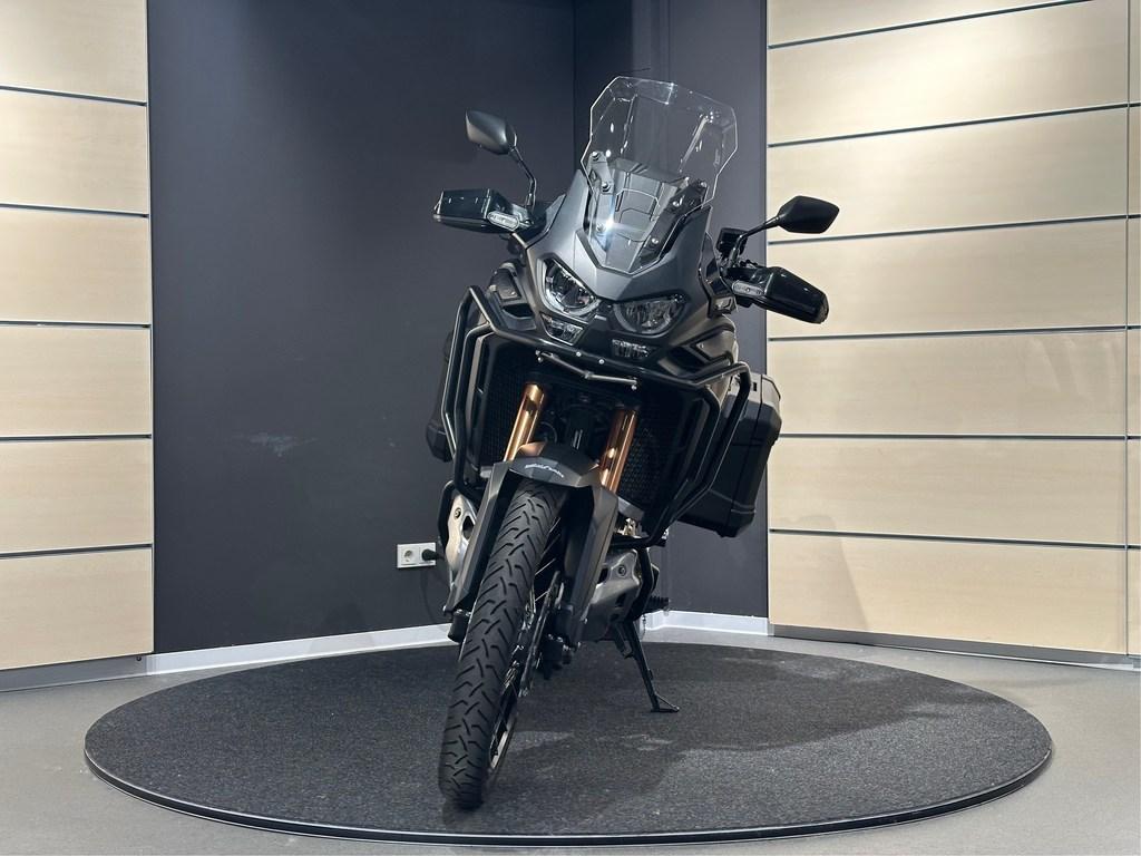 Honda CRF1100 Africa Twin ADV DCT ES + Extras!