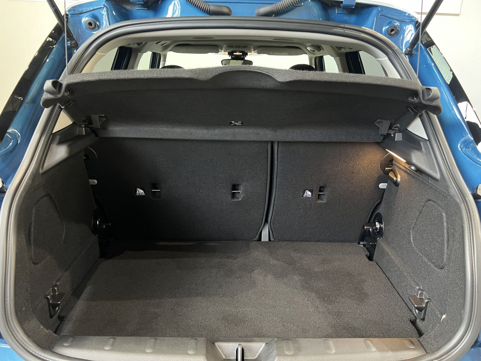 Fahrzeugabbildung MINI Cooper 5-Türer ( Rückfahrkamera, Apple Carplay,