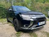 Mitsubishi Outlander 2.0 Active 2WD CVT Anhängerkupplung - Mitsubishi Outlander: Cvt