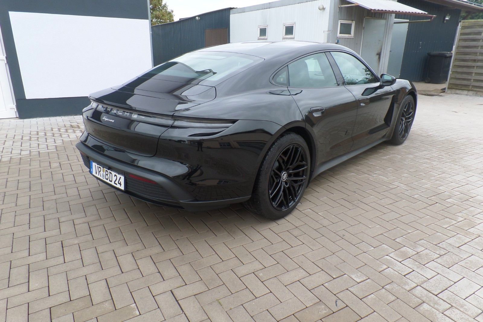Porsche Taycan Basis foto 5