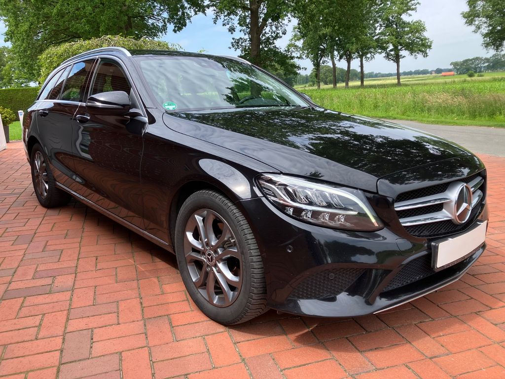 Image of Mercedes-Benz C 220