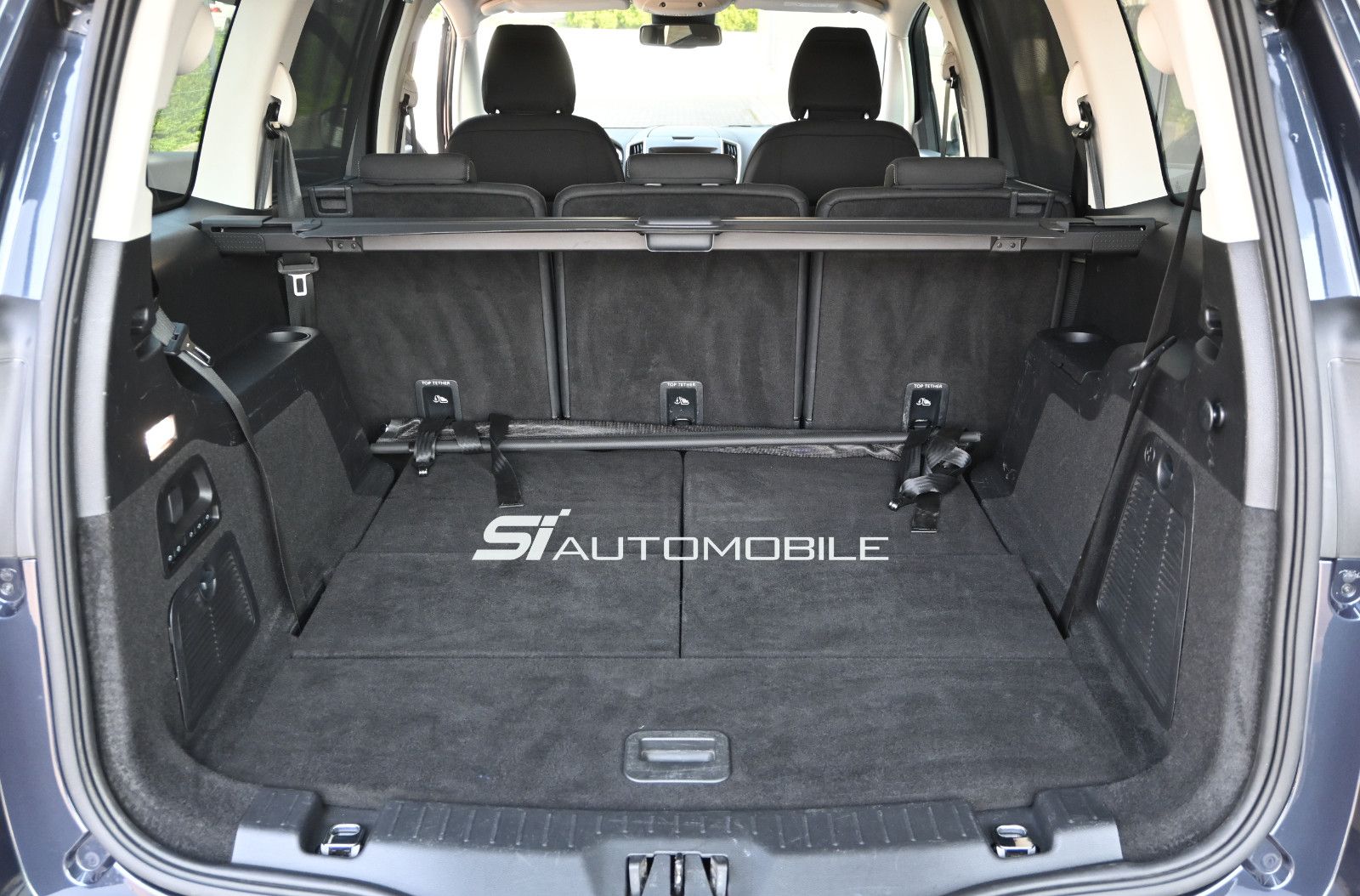 Fahrzeugabbildung Ford Galaxy 2.0 D Aut. Titanium °ACC°AHK°STANDHEIZUNG