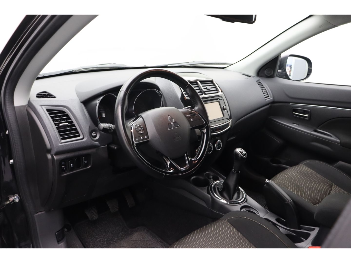 Fahrzeugabbildung Mitsubishi ASX SUV-Star Diamant Edition 1,6 MIVEC 2WD