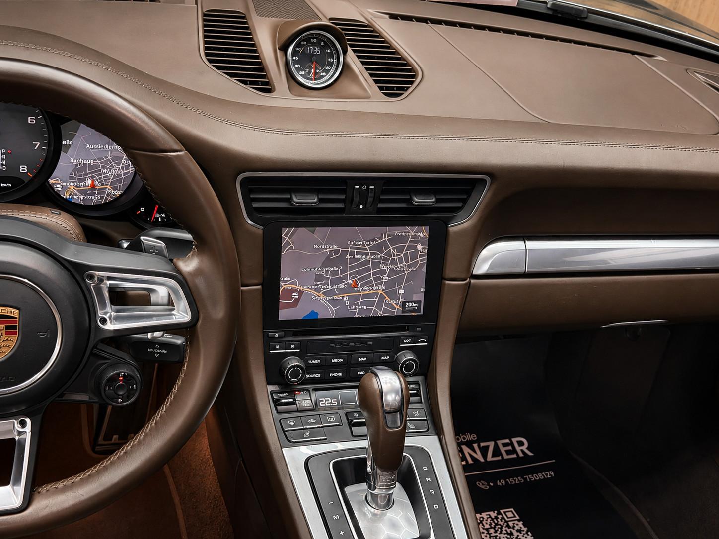 PORSCHE 911 991.2 CARRERA S CABRIOLET / CUIR / PACK SPORT CHRONO