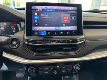Bild 19 Jeep Compass S Plug-In Hybrid 4WD