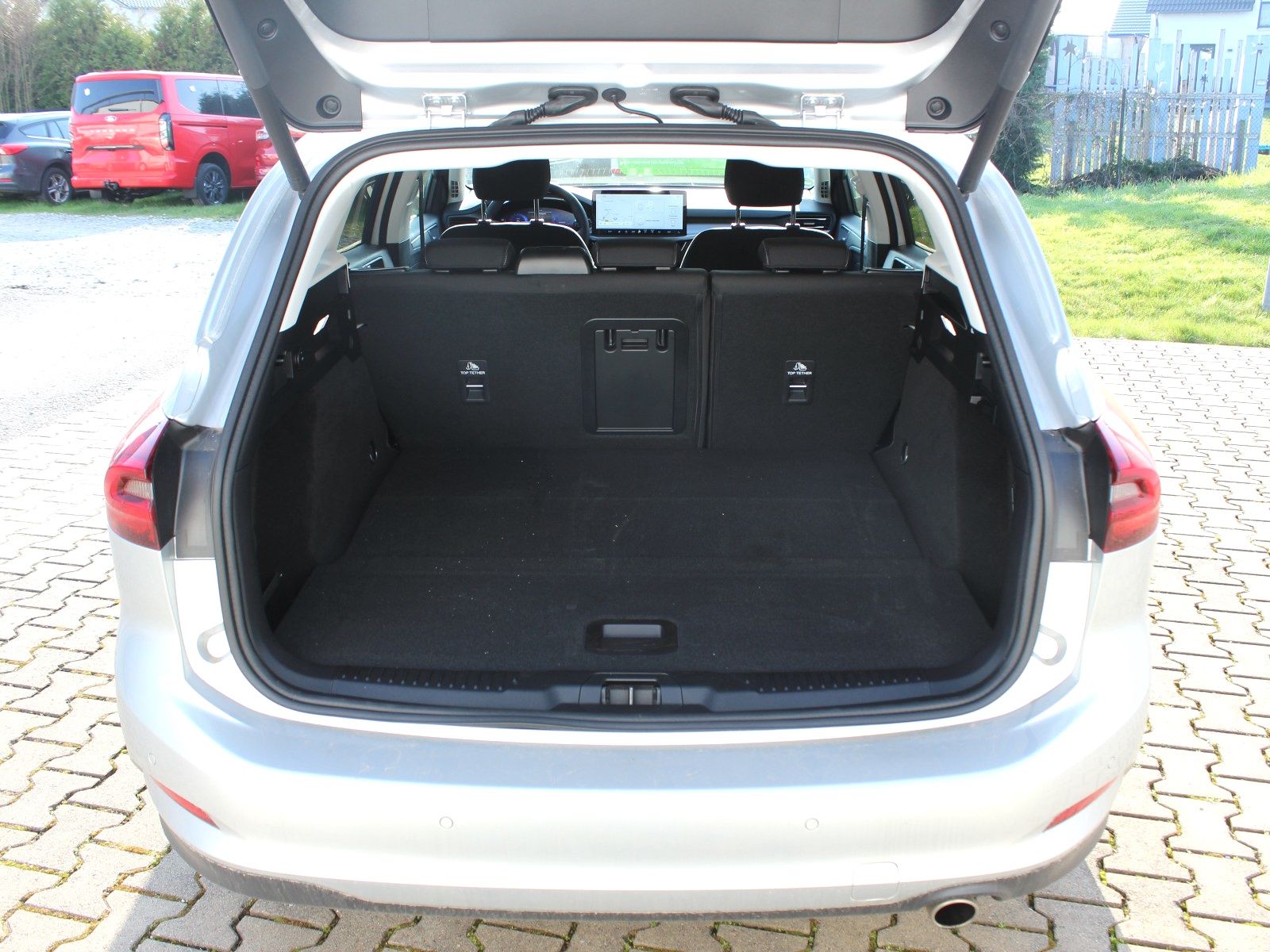 Fahrzeugabbildung Ford Focus Titanium X 1,0 EcoBoost