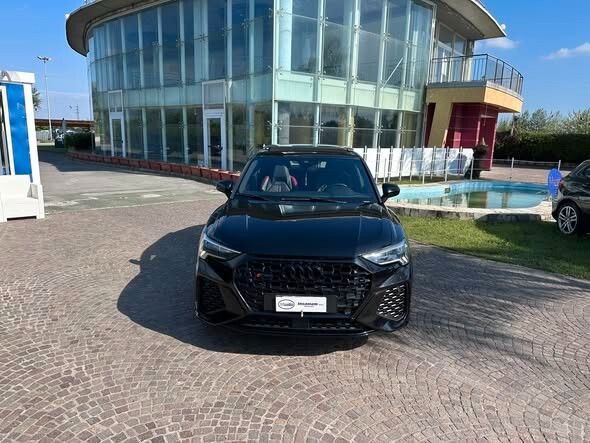 Audi Q3 RS 2.5 SPB quattro S tronic-S line