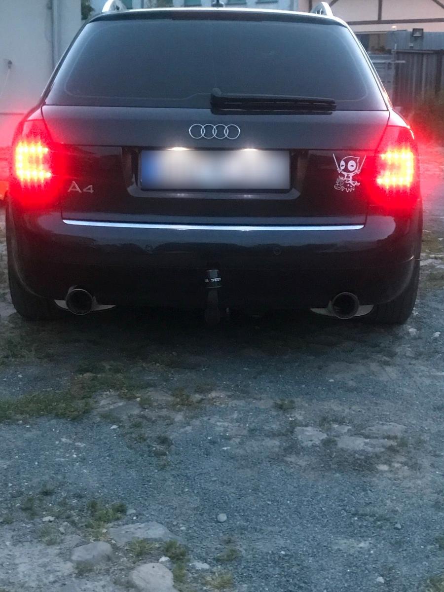 Audi A4 2004 — photo 5