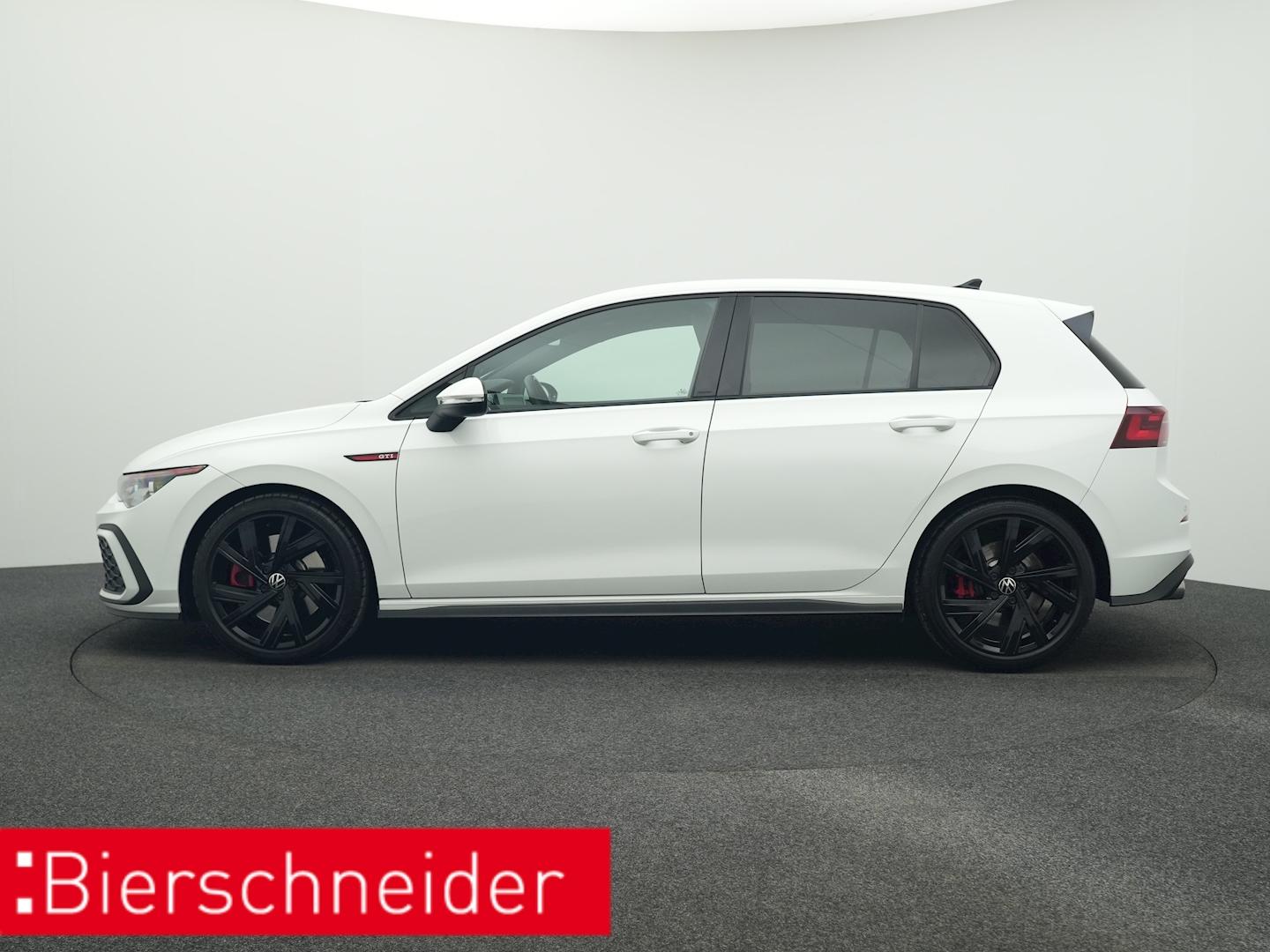Volkswagen Golf GTI 8 2.0 TSI DSG PANO IQ.LIGHT APP-CONNECT