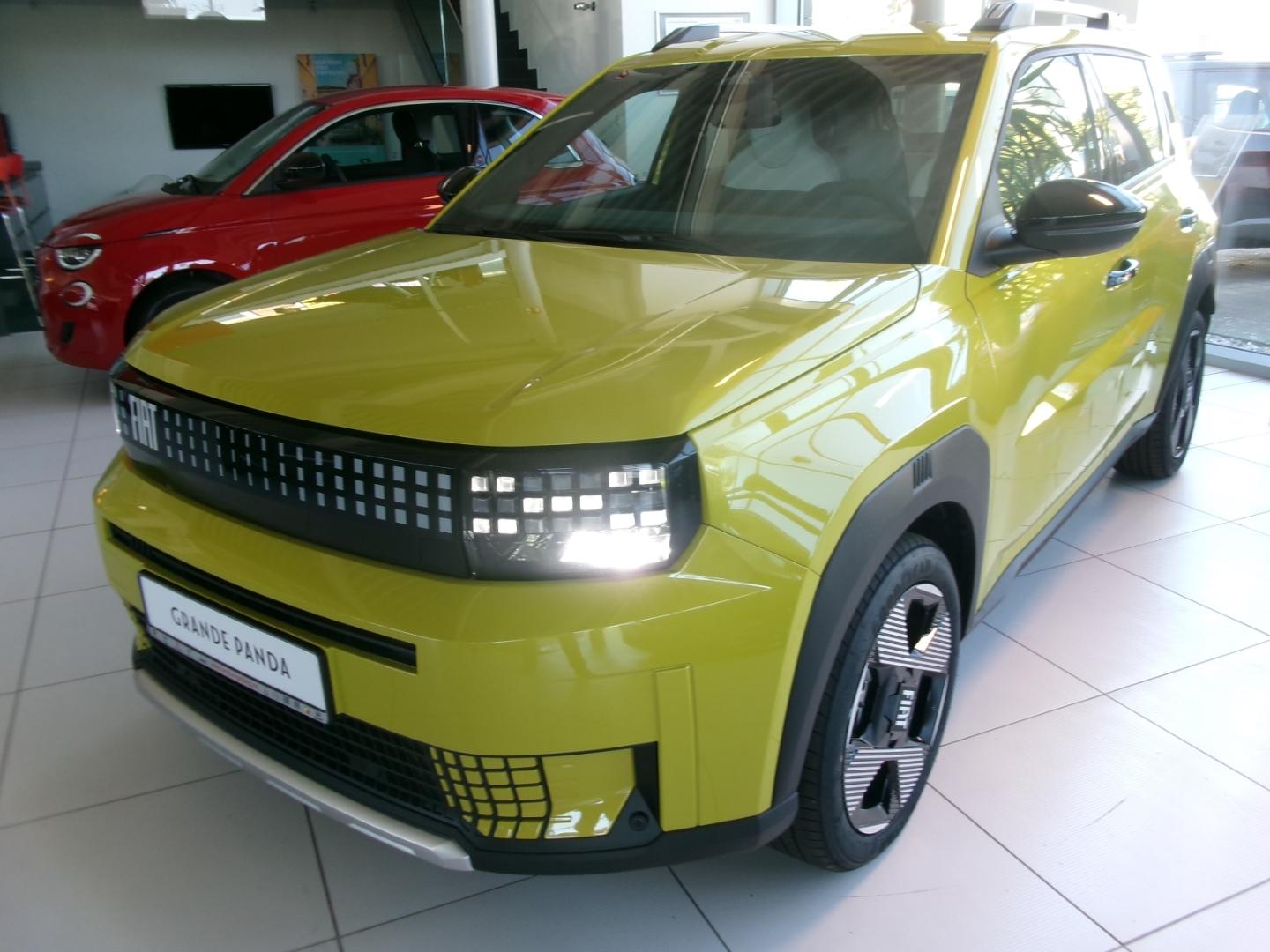 Fiat Grande Panda Hybrid 1.2 eDCT La Prima Navi LED S