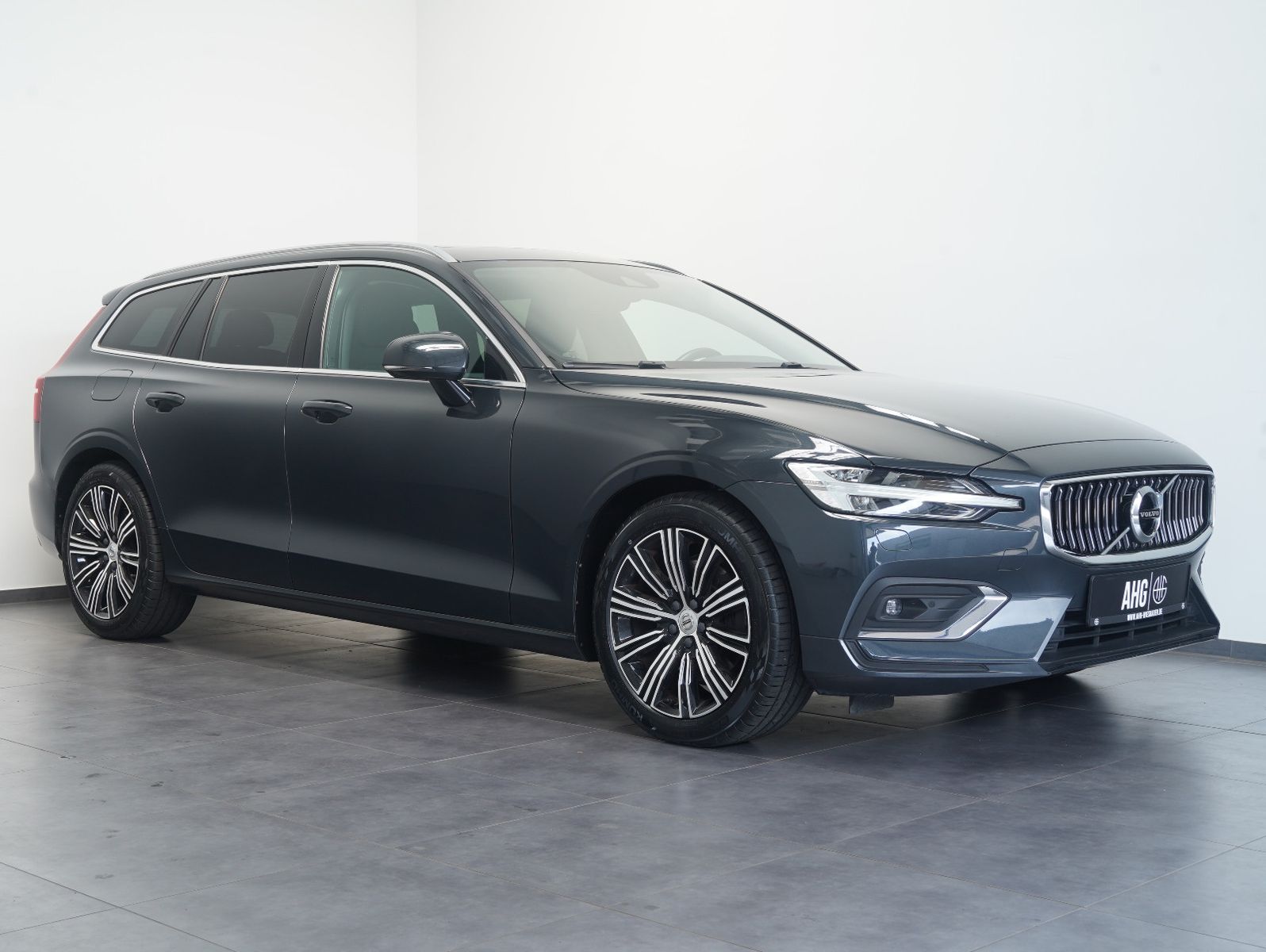 Fahrzeugabbildung Volvo V60 D4 AWD Inscription BLIS/INTELLISAFE/PANORAMA