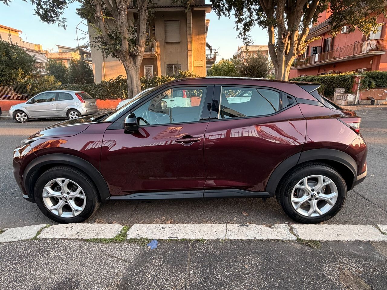 Nissan Juke 1.0 DIG-T 117 CV N-Connecta imagem 2