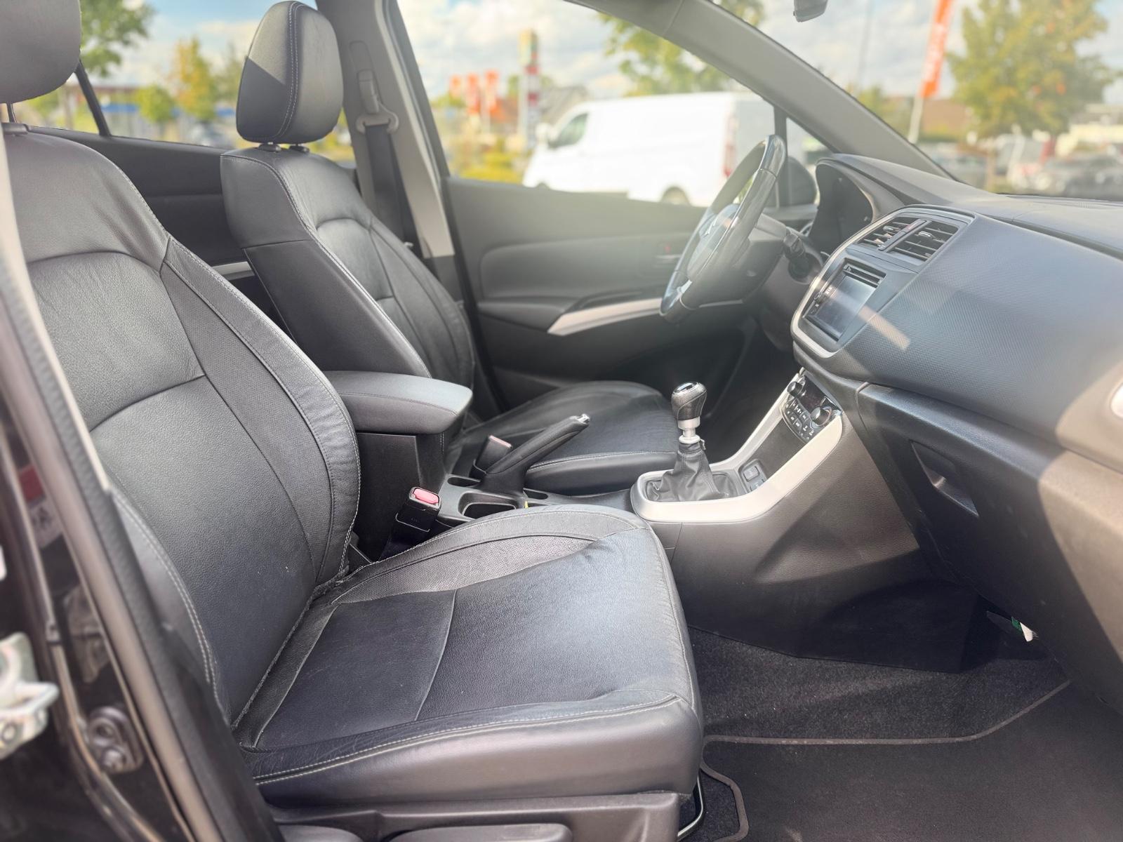 Suzuki SX4 S-Cross Comfort+* 1.Hand*Pano*AHK*Leder