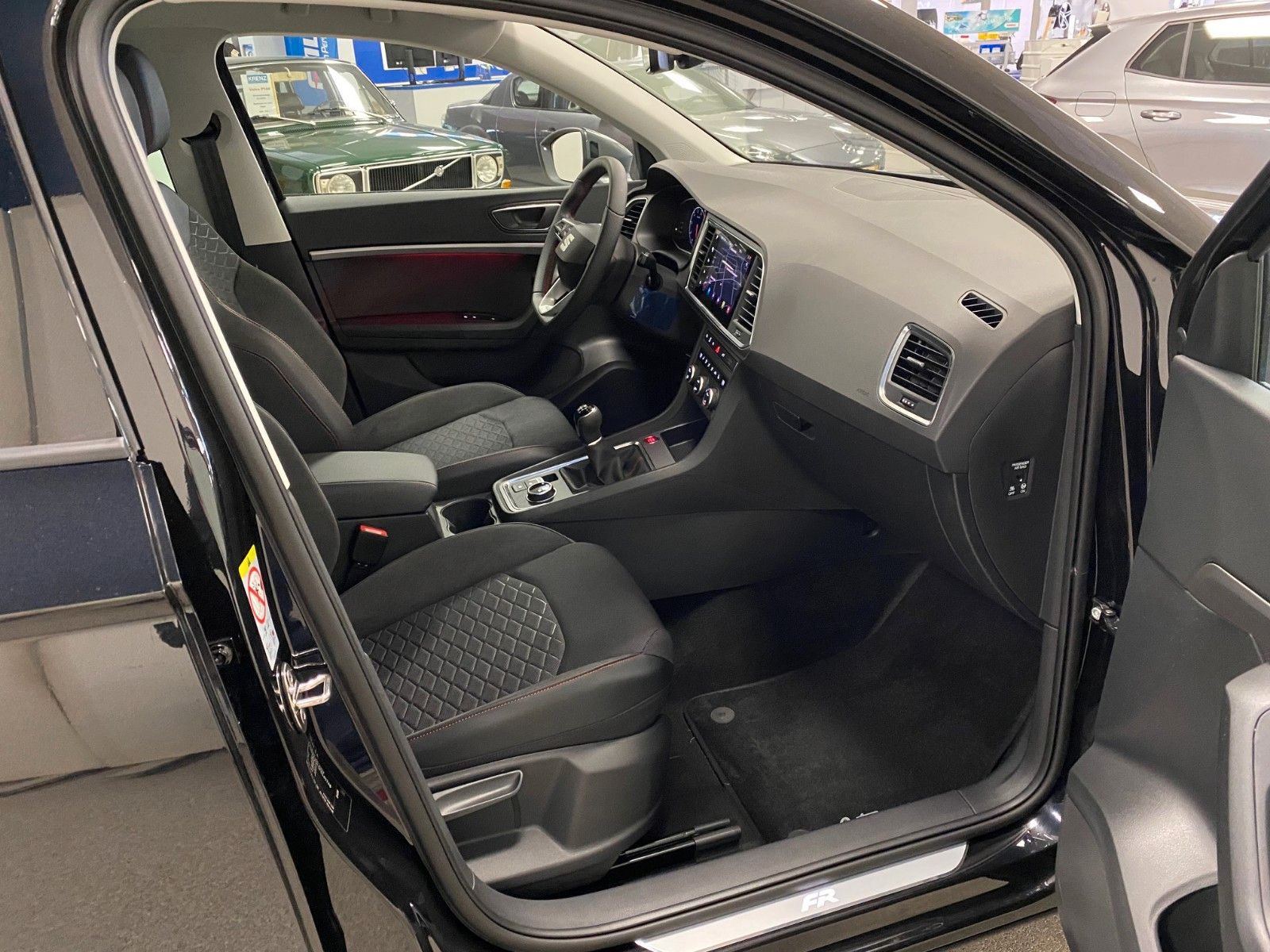 Fahrzeugabbildung SEAT Ateca 1.5 TSI FR+5 Jah.GARANTIE+KAMERA+18"ALU+BC