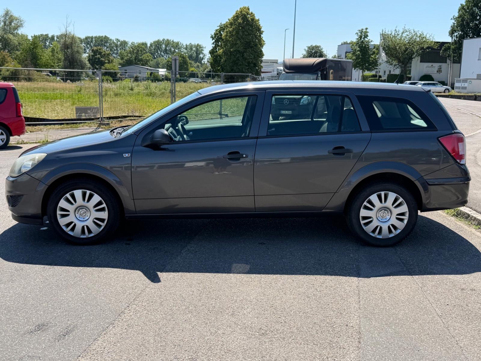Opel Astra 2009 — engine 1.910 cm³, 101 HP (74kW)
