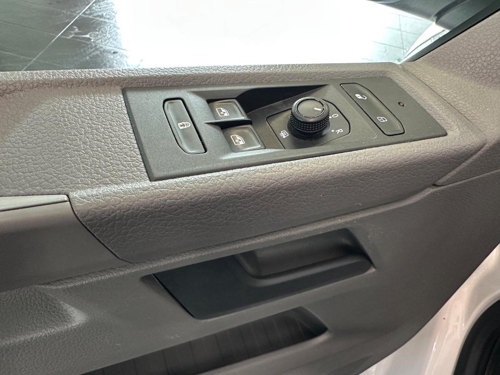 Volkswagen T6.1 Transporter Kasten PLUS Comfortline lang