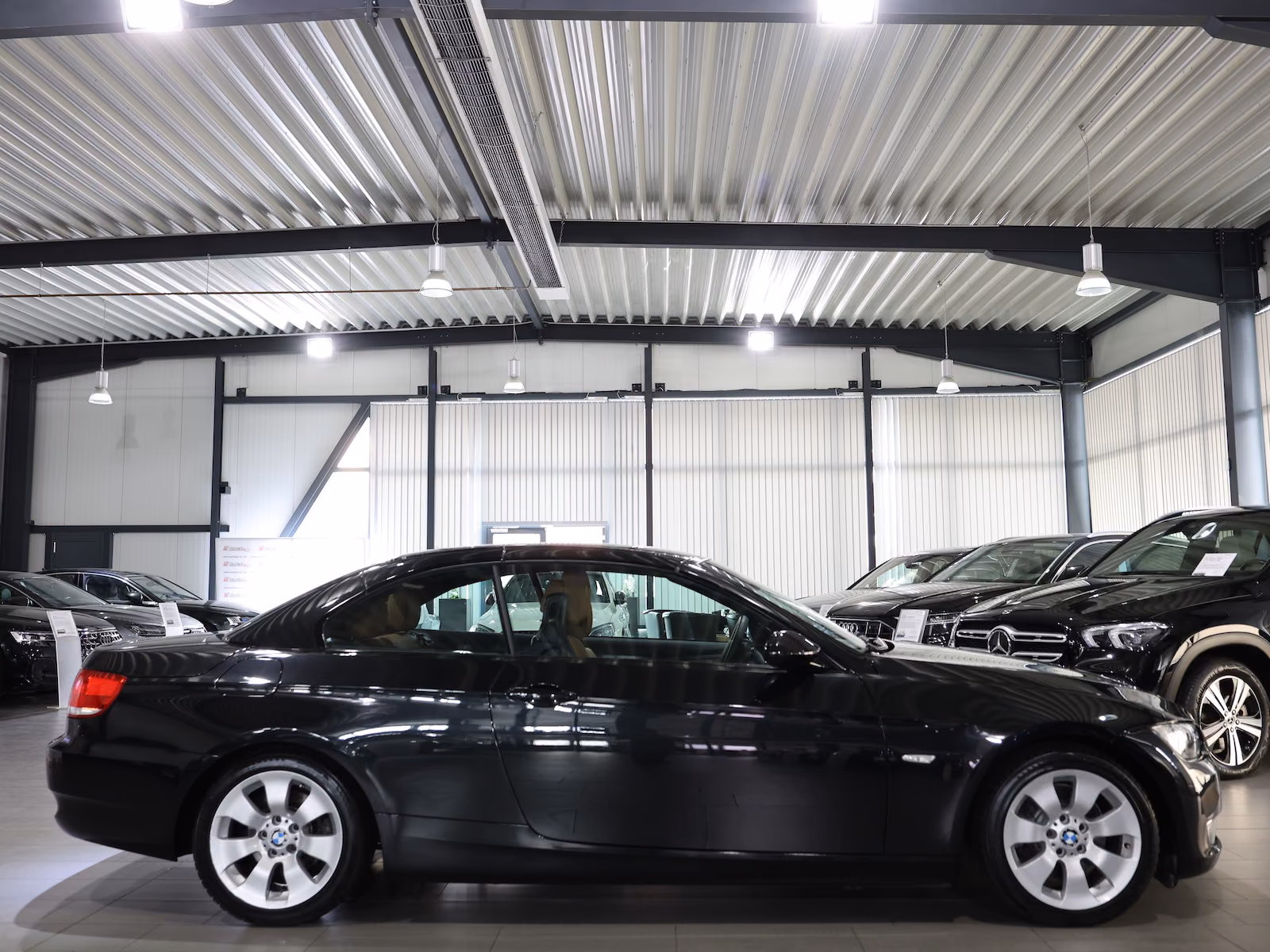 BMW 325i CABRIO SPORT SHADOW 1.HAND / BLACK & BROWN