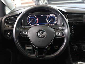 Volkswagen Golf Variant 1.6TDI DSG IQ DRIVE LED KAMERA ACC
